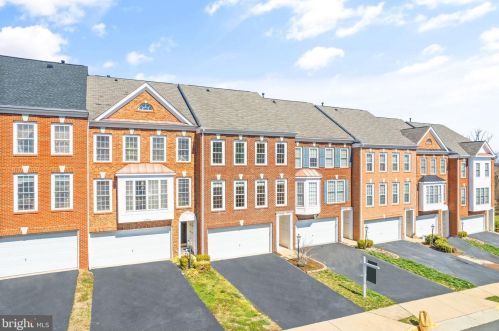 42756 Montevista Sq, Leesburg, VA 20176-1255