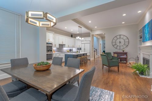 2252 Racine Ave, Chicago IL 60614-2110 exterior