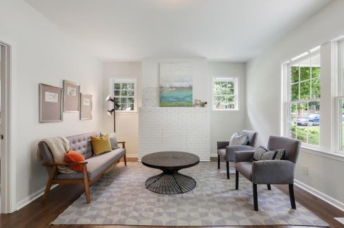 999 Cascade Rd, Atlanta GA  30311-2659 exterior