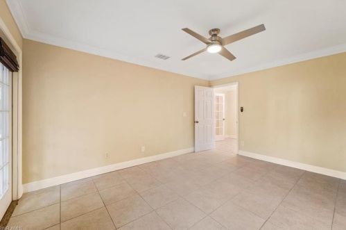 5341 Hickory Wood Dr, Naples FL 34119-1404 exterior