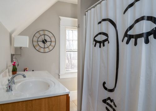 183 Meadowbrook Rd, Springfield MA 01106-1341 exterior