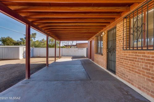 5209 25 St, Tucson AZ 85711-5912 exterior