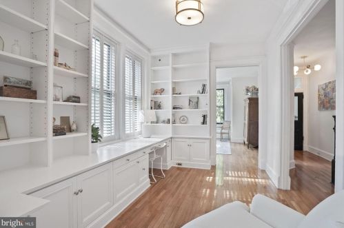 801 Independence Ave, Washington DC 20003-1317 exterior