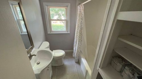 15 Ernest Ave, Worcester MA 01604-2326 exterior