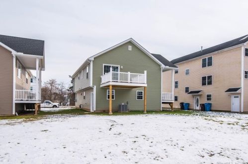 180 Wilcox St, New Britain CT 06051-1231 exterior