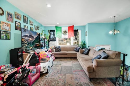 1342 3rd St, Plainfield NJ 07063-1214 exterior