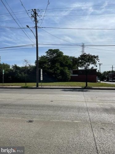 2730 2 St, Chester PA 19013-3614 exterior