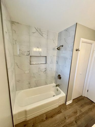 8015 Keeler Ave, Chicago IL  60652-2313 exterior