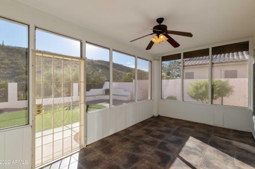 2737 Amberwood Dr, Phoenix AZ 85045-4208 exterior