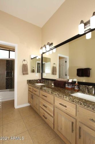 36711 16 St, Phoenix AZ 85086-9393 exterior