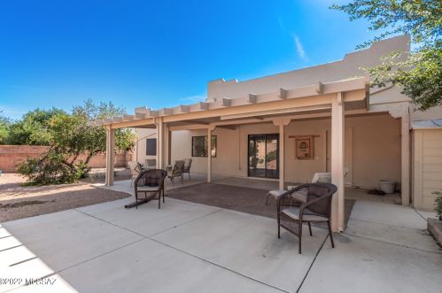 802 Belltower Dr, Green Valley AZ  85614-3268 exterior