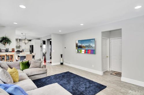 24 Cannon Rd, Old Bridge NJ  08857-4242 exterior