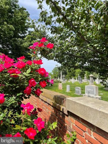 1417 Massachusetts Ave, Washington DC 20003-1538 exterior