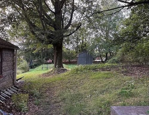 8585 Peebles Rd, Pittsburgh PA 15237-5722 exterior