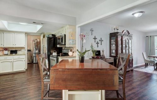 13201 Broadmeade Ave, Austin TX 78729-2815 exterior