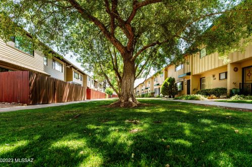 1330 Avenida Polar, Tucson AZ  85710-5252 exterior