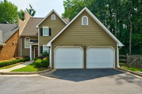 947 Lenox Hill Ct, Atlanta GA  30324-2957 exterior