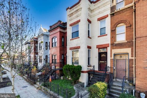 26 Q St, Washington DC  20001-1106 exterior