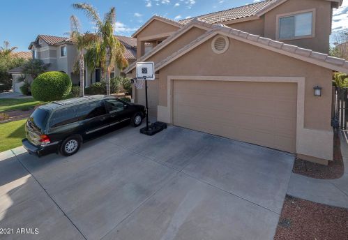 423 Myrtle Dr, Chandler, AZ 85248-4556