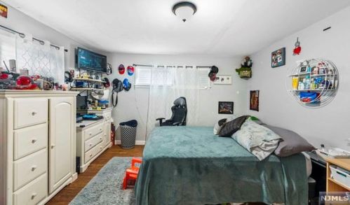 282 Rossiter Ave, Paterson NJ 07502-1317 exterior