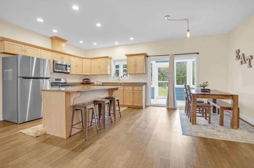 1038 Allen Rd, Concord NH 03304-5400 exterior