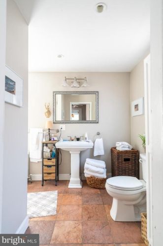 126 Fowler Ave, Tavistock NJ 08033-1336 exterior