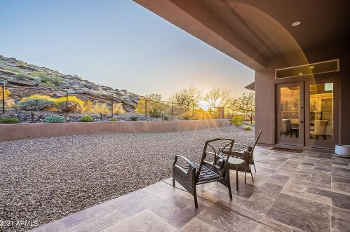 8614 31st Way, Phoenix, AZ 85042-8252