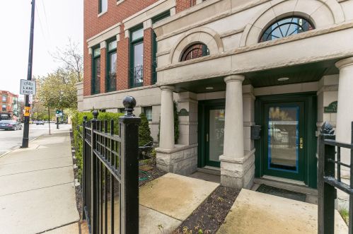 2014 Lincoln Ave, Chicago IL 60614-4598 exterior