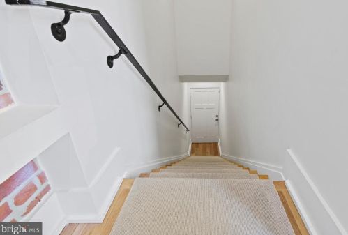 1527 12th St, Washington DC 20005-4433 exterior