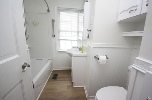 728 Campbell Ave, Kalamazoo MI 49006-3083 exterior