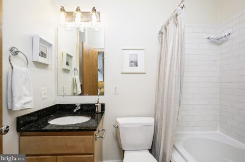 2145 N St, Washington DC 20037-3034 exterior