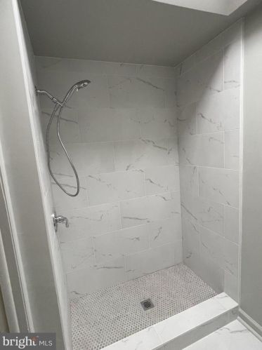 225 Weymouth Rd, Darby PA 19023-1425 exterior