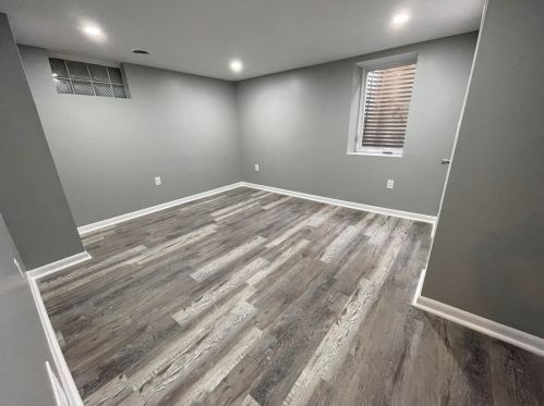 8959 Mohawk Rd, Milwaukee WI  53217-1741 exterior