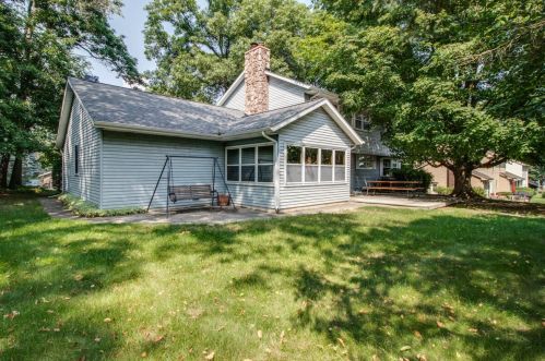 6391 Torrington Rd, Kalamazoo, MI 49009-9172