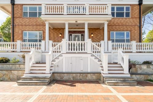 95 Commonwealth Ave, Boston MA exterior