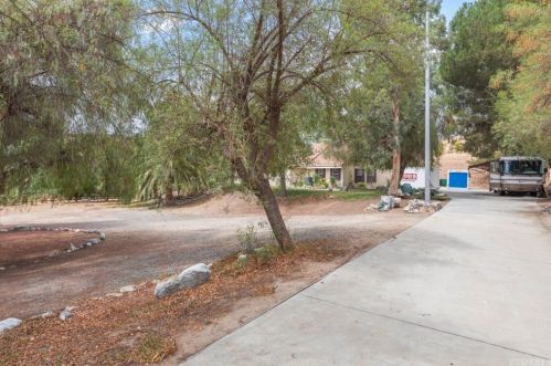 38325 De Portola Rd, Temecula CA 92592-8984 exterior