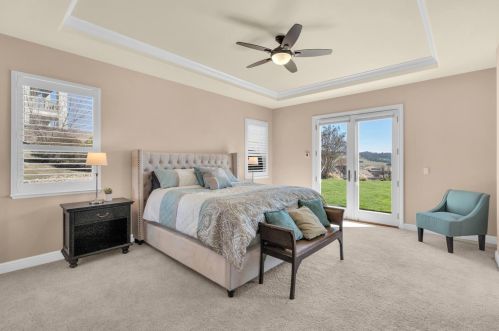 1403 Souza Dr, Folsom CA 95762-7559 exterior