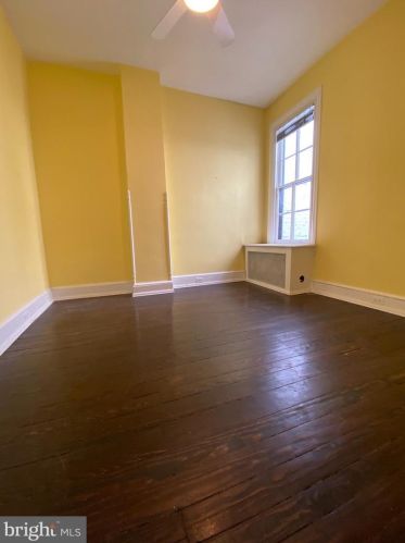 802 A St, Washington DC  20003-1340 exterior