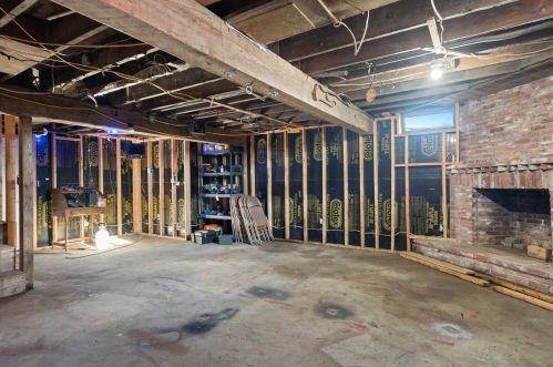 44 Main St, Newton NH 03858-3113 exterior