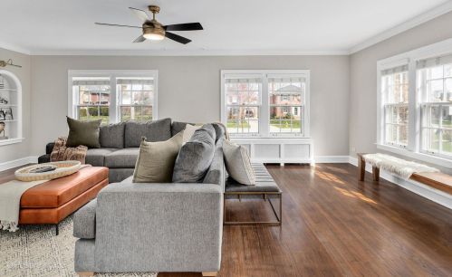 256 Frst Ave, Elmhurst IL 60126-3547 exterior