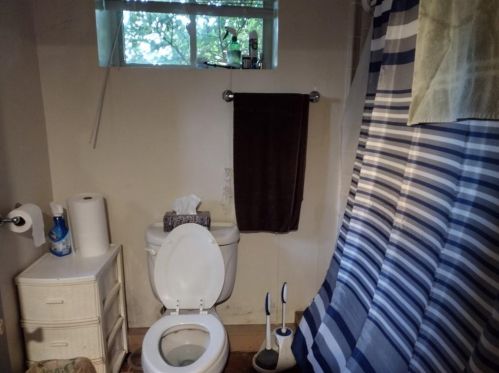 34 Mailloux St, Woonsocket RI 02895-3409 exterior