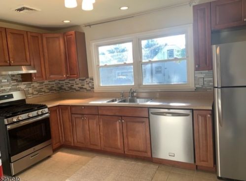 59 Campbell Ave, Edison NJ  08817-3406 exterior