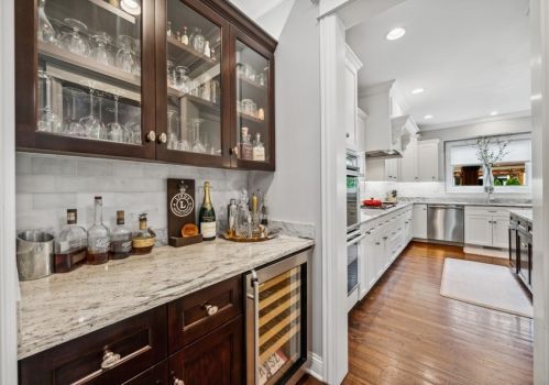 670 Bryan St, Elmhurst IL 60126-4342 exterior