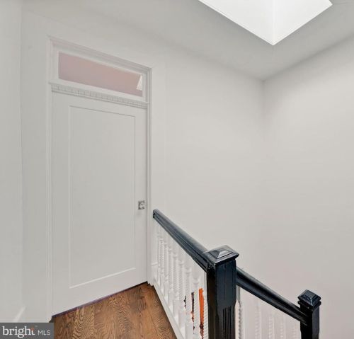 1732 18th St, Washington DC 20009-6110 exterior