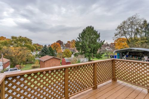 1255 Chestnut St, Monaca PA 15061-1042 exterior