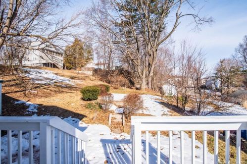 40 Commonwealth Ave, New Britain CT 06053-2913 exterior