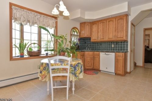 11 Spg St, Kinnelon NJ 07405-1322 exterior