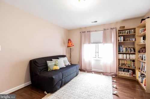 9820 Avenel Farm Dr, Rockville MD 20854-5410 exterior