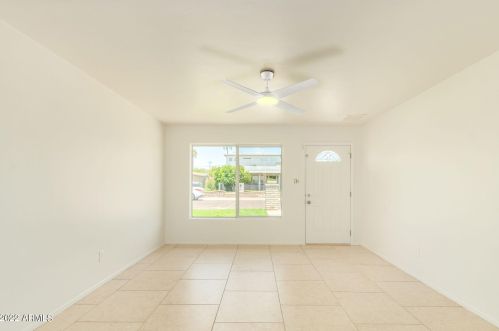 423 El Camino Dr, Phoenix AZ 85051-9121 exterior