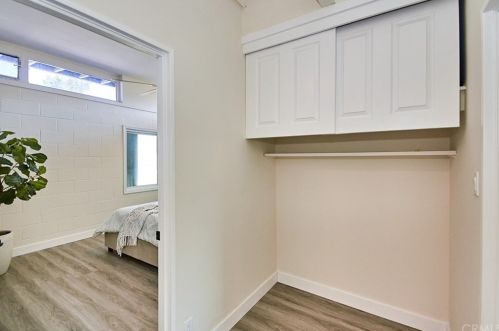 511 Rosslynn Ave, Fullerton CA  92832-2725 exterior